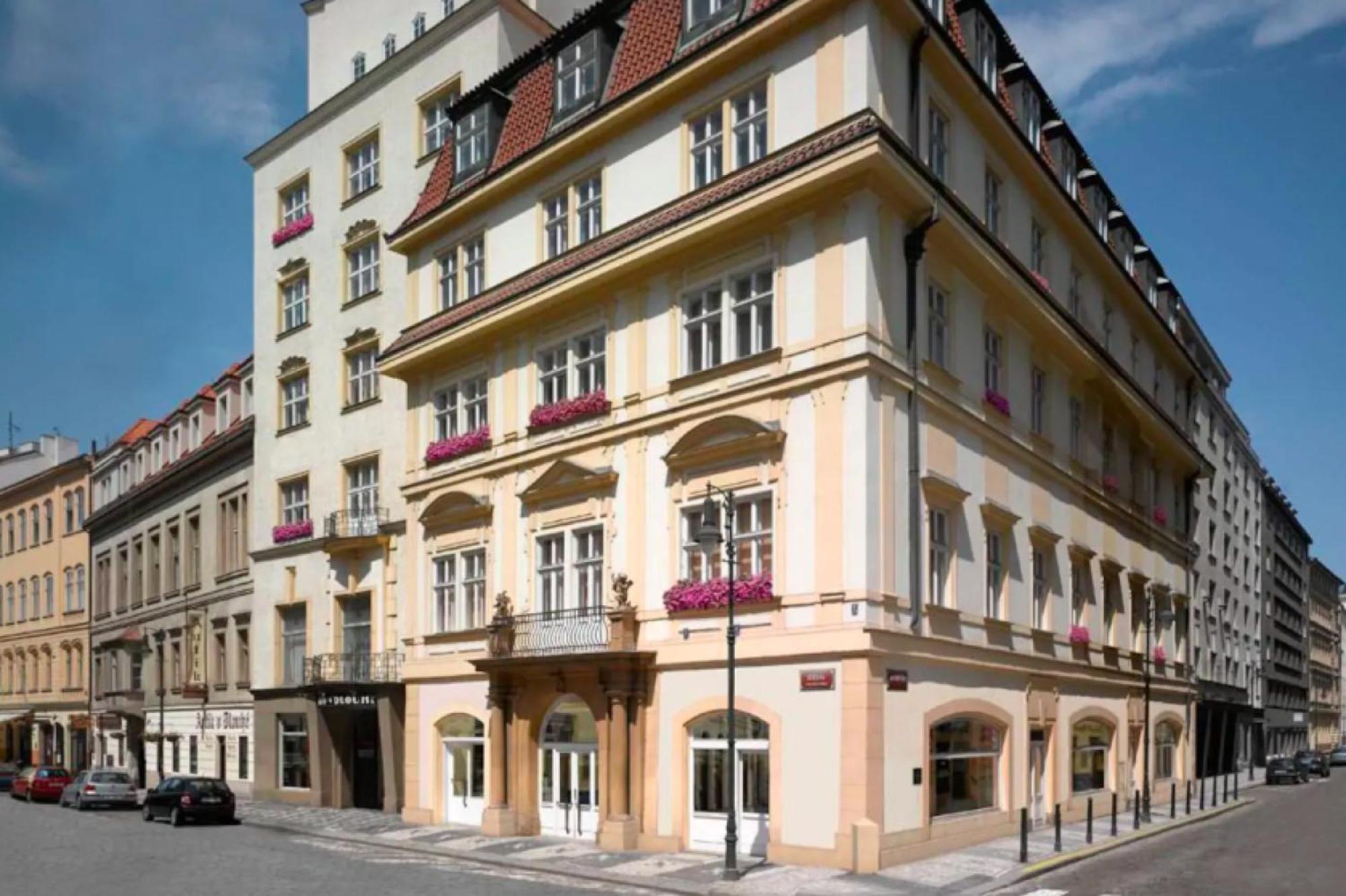 Unique Old Town Apartments At Palace Dlouha براغ المظهر الخارجي الصورة
